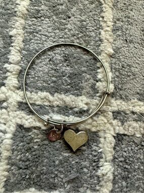 Dune Beach sand Silver Heart Charm Bangle Bracelet